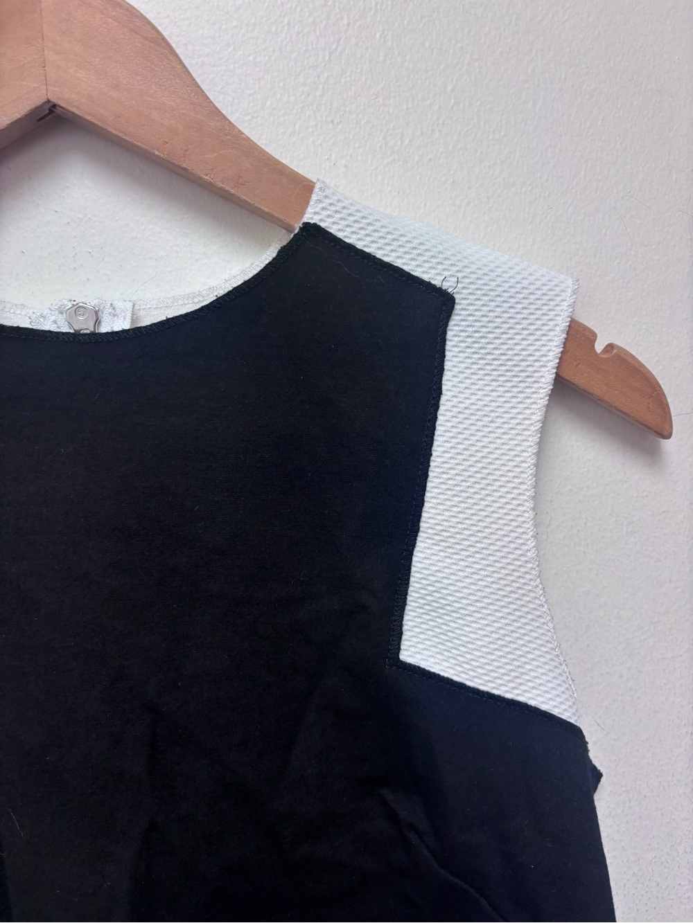 Torn by Ronnie Kobo Crop Top - Picture 4 of 11